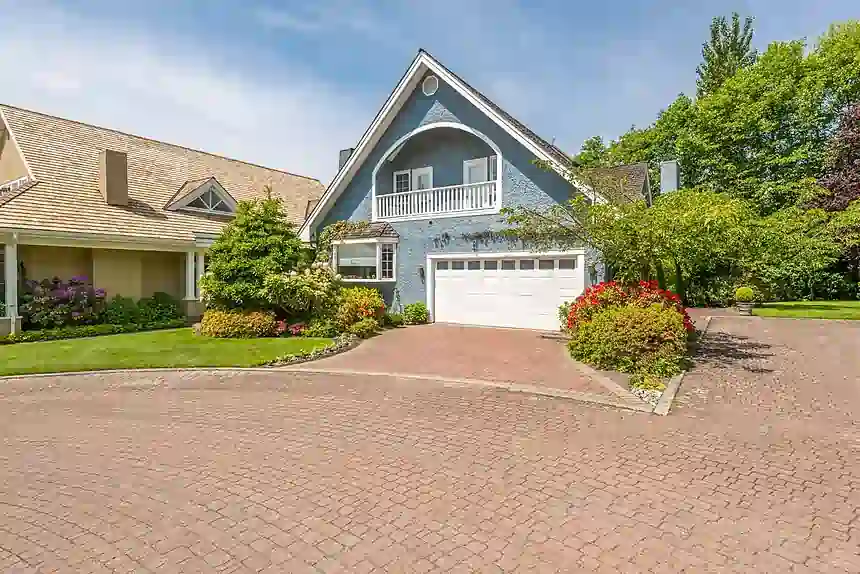 Comprehensive Garage Door Service in Olds